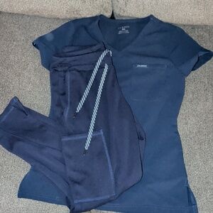 Jaanuu Navy V-Neck Scrub Set with Drawstring Joggers